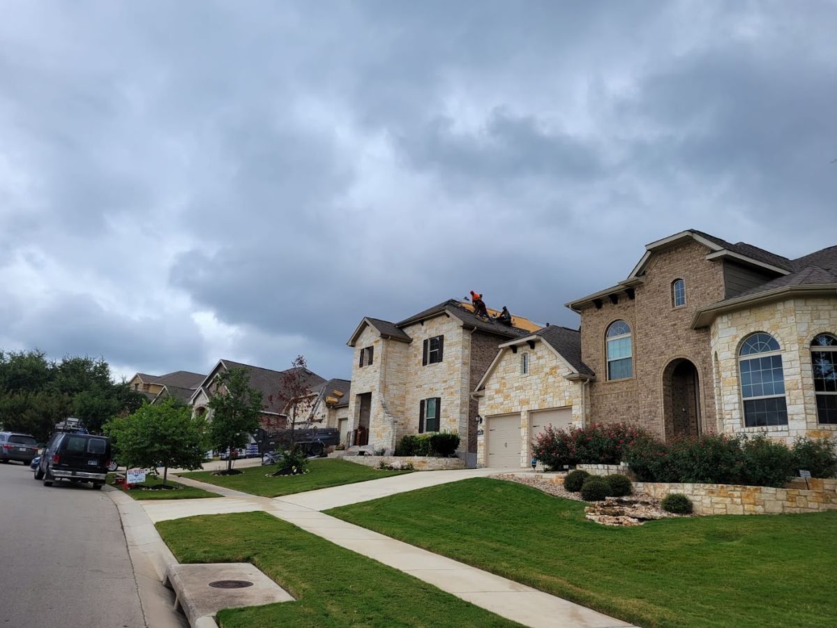 Big Texas Roofing finished roofs photo